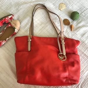 ❣️Michael Kors Tote + Free Wallet!💝